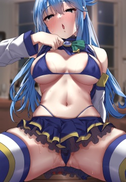 Aqua-sama gets drunk and shows me her belly button